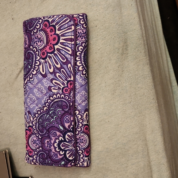 Vera Bradley wallet - Picture 1 of 3